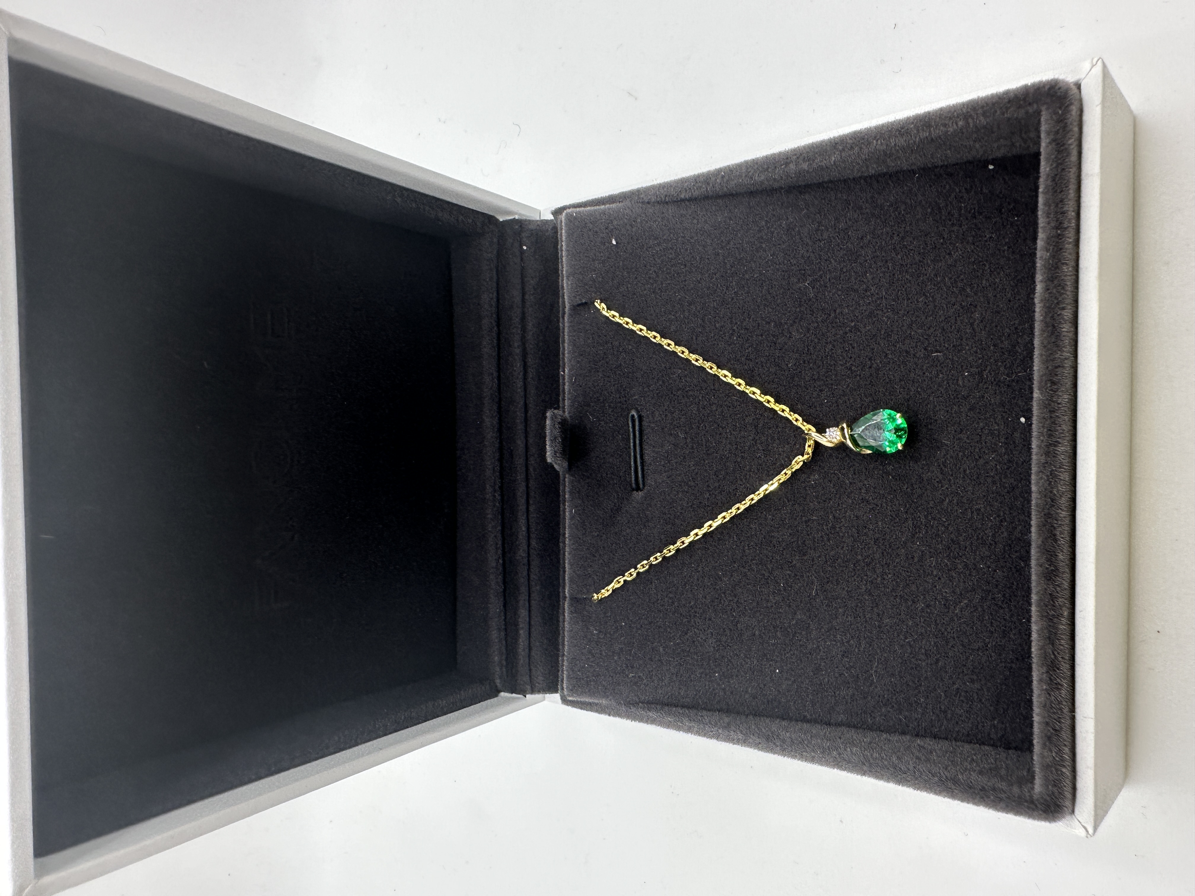 A Favome 925 Silver Gold-Plated Pendant Necklace