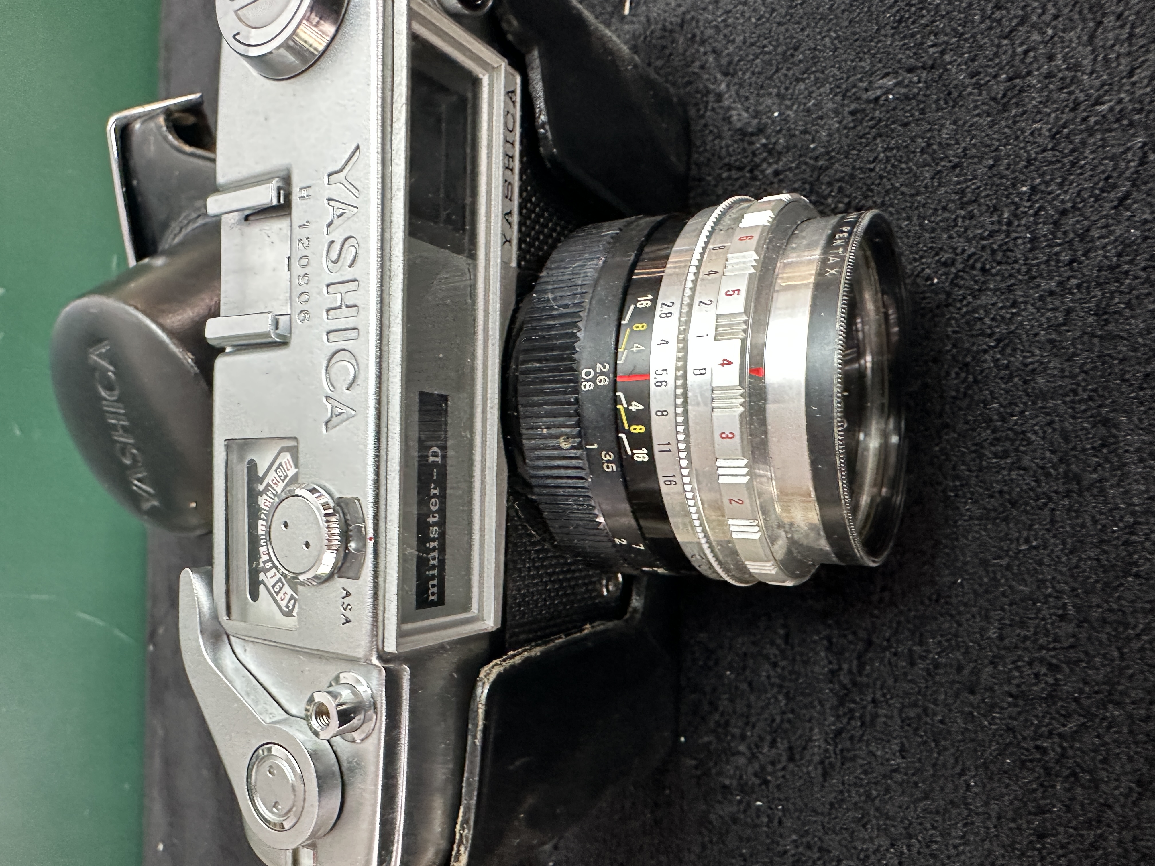Yashica Minister-D 35mm Rangefinder Camera