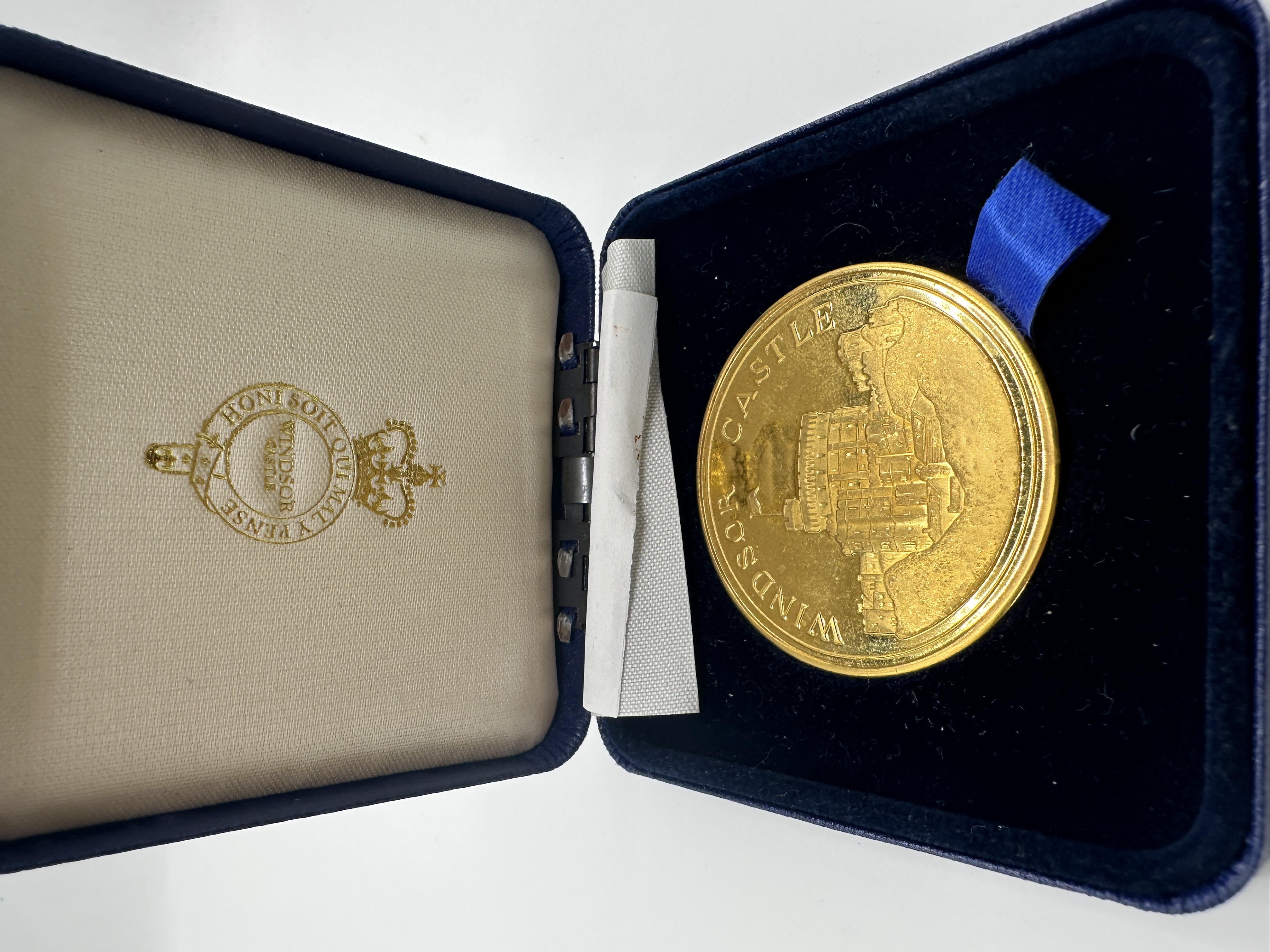 Windsor Castle Gilt-Metal Commemorative Medallion in Presentation Case