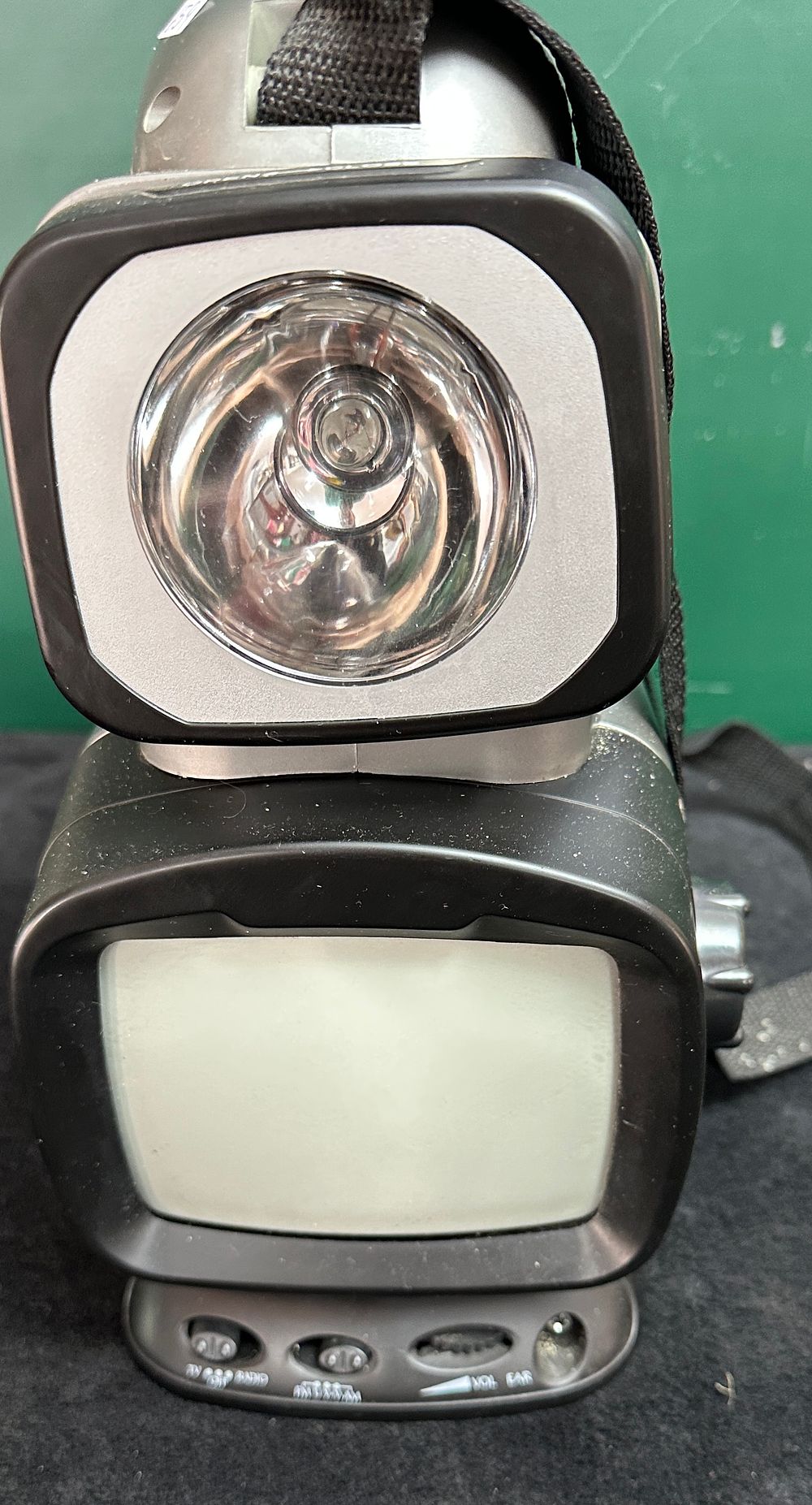 Lot 320: Vintage Portable Multi-functional TV Radio Lantern with Compass and Thermometer