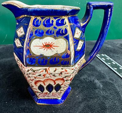 An Arthur Wood Gaudy Welsh Pattern Hexagonal Earthenware Jug. Attributed to the Staffordshire 