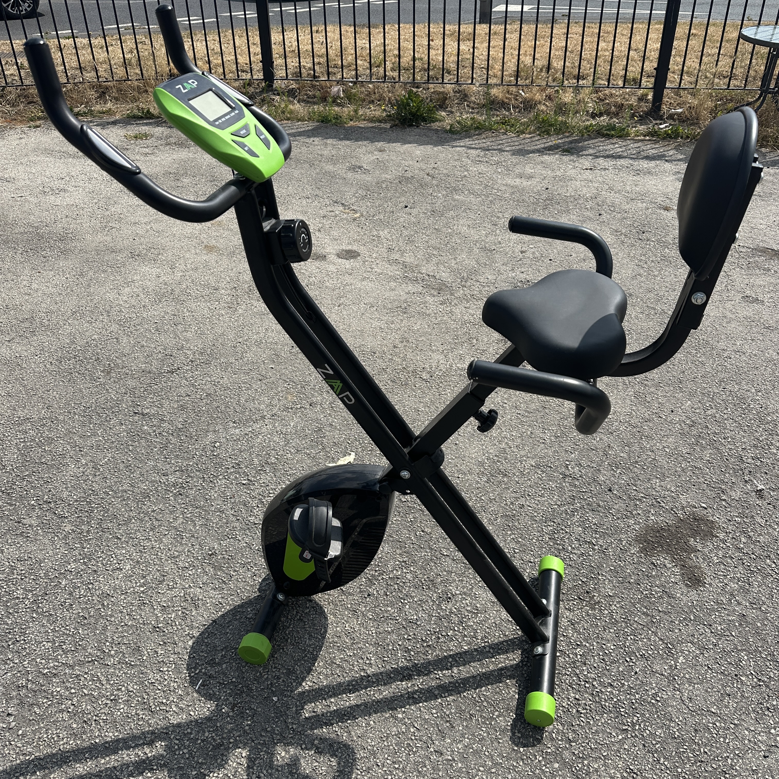 ZAP Folding Magnetic Exercise Bike