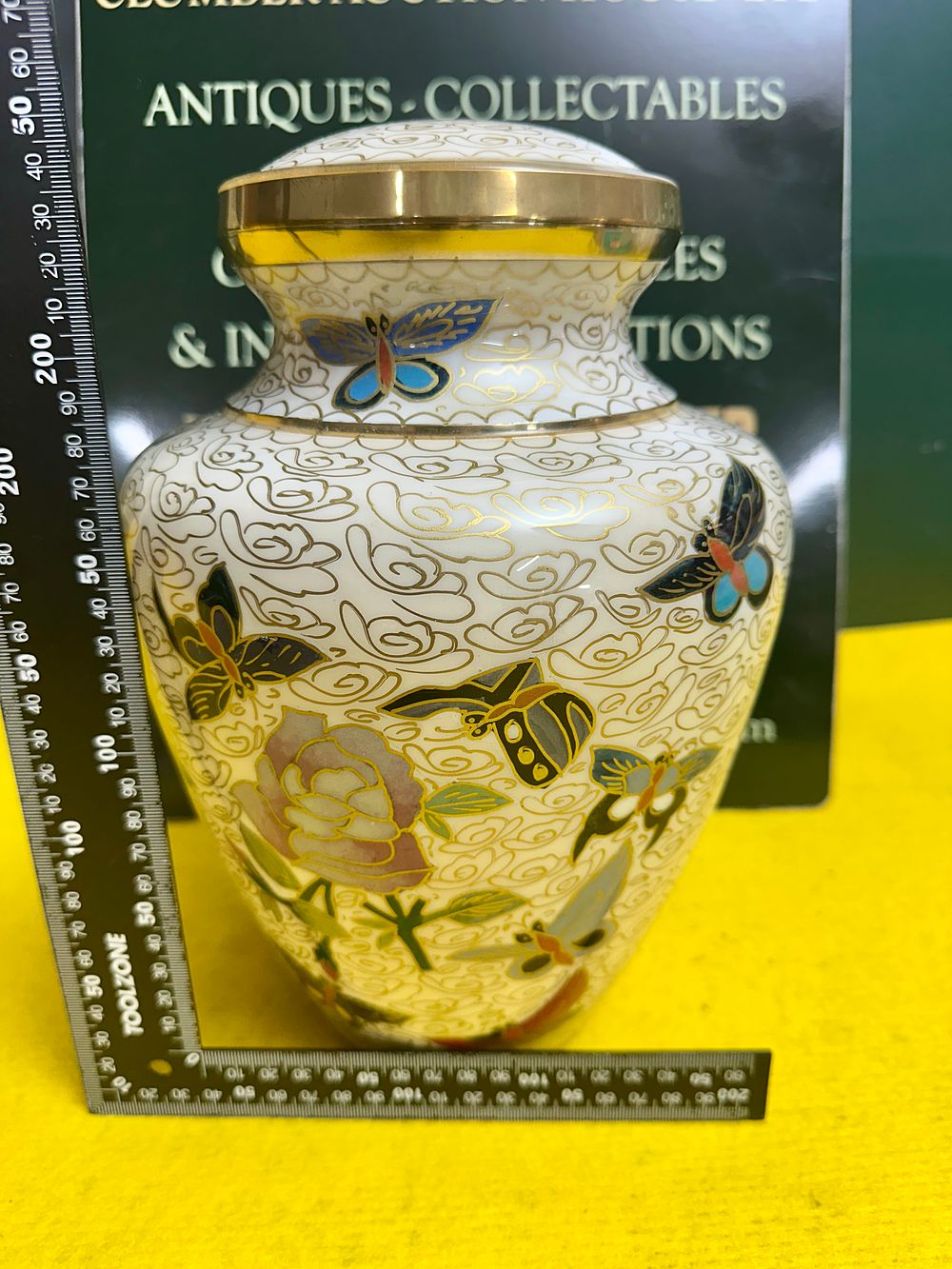 Lot 266: Chinese Cloisonne Enamel Butterfly and Rose Cremation Urn