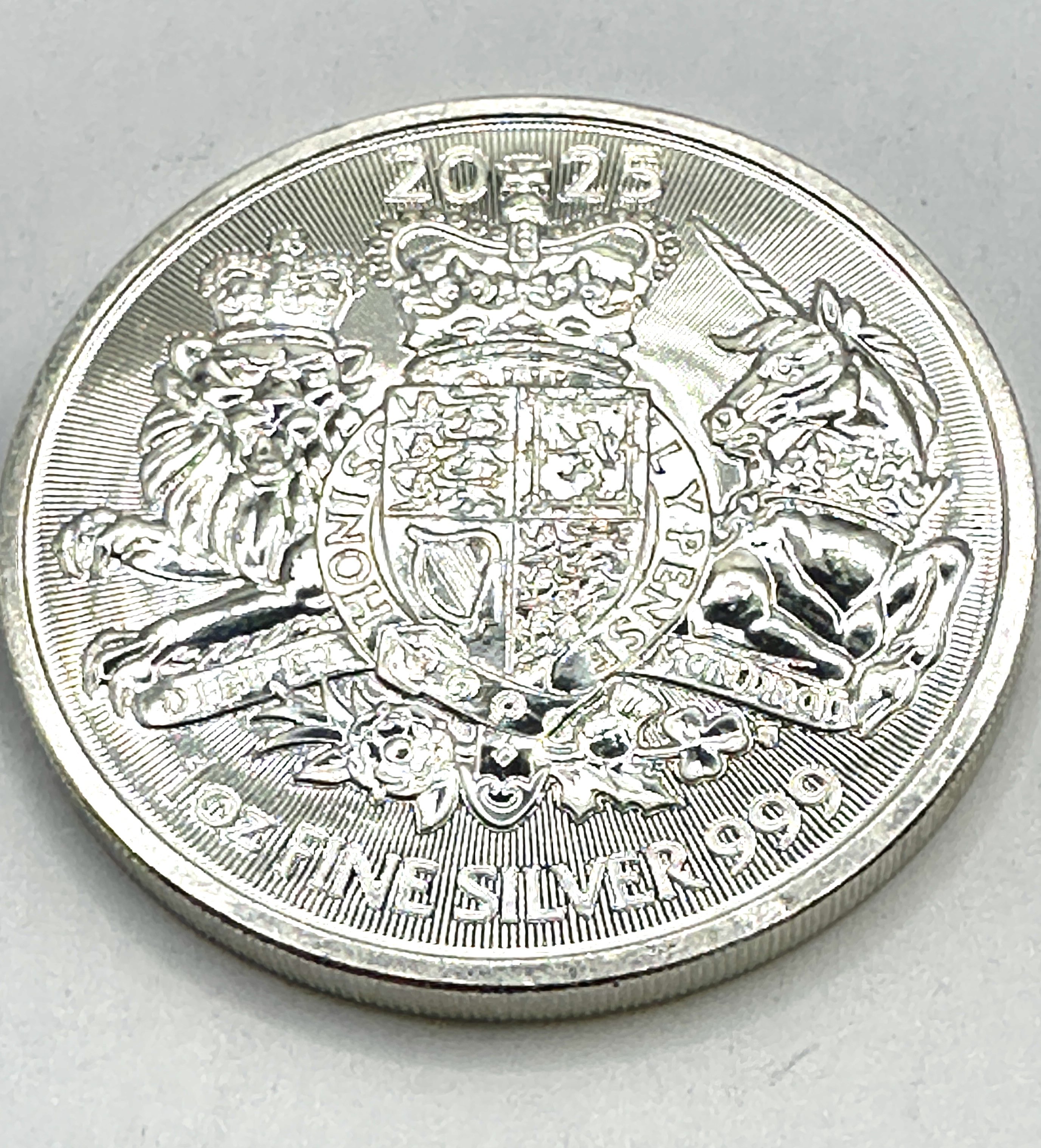 2025 Great Britain The Royal Arms 1 oz Fine Silver 2 Pounds Coin