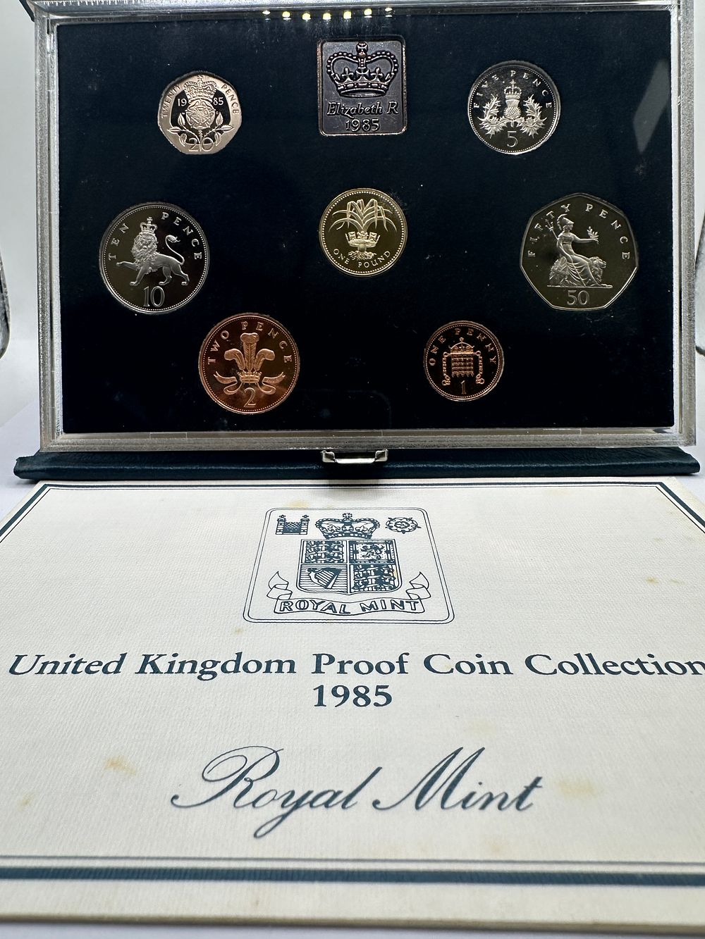 Lot 183: UK 1985 Royal Mint Proof Coin Collection