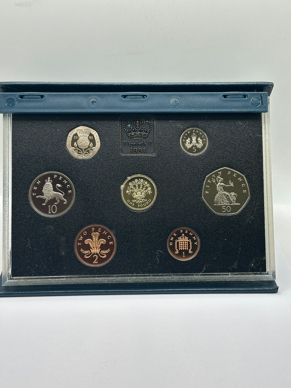Lot 187: UK 1991 Royal Mint Deluxe Proof Coin Collection