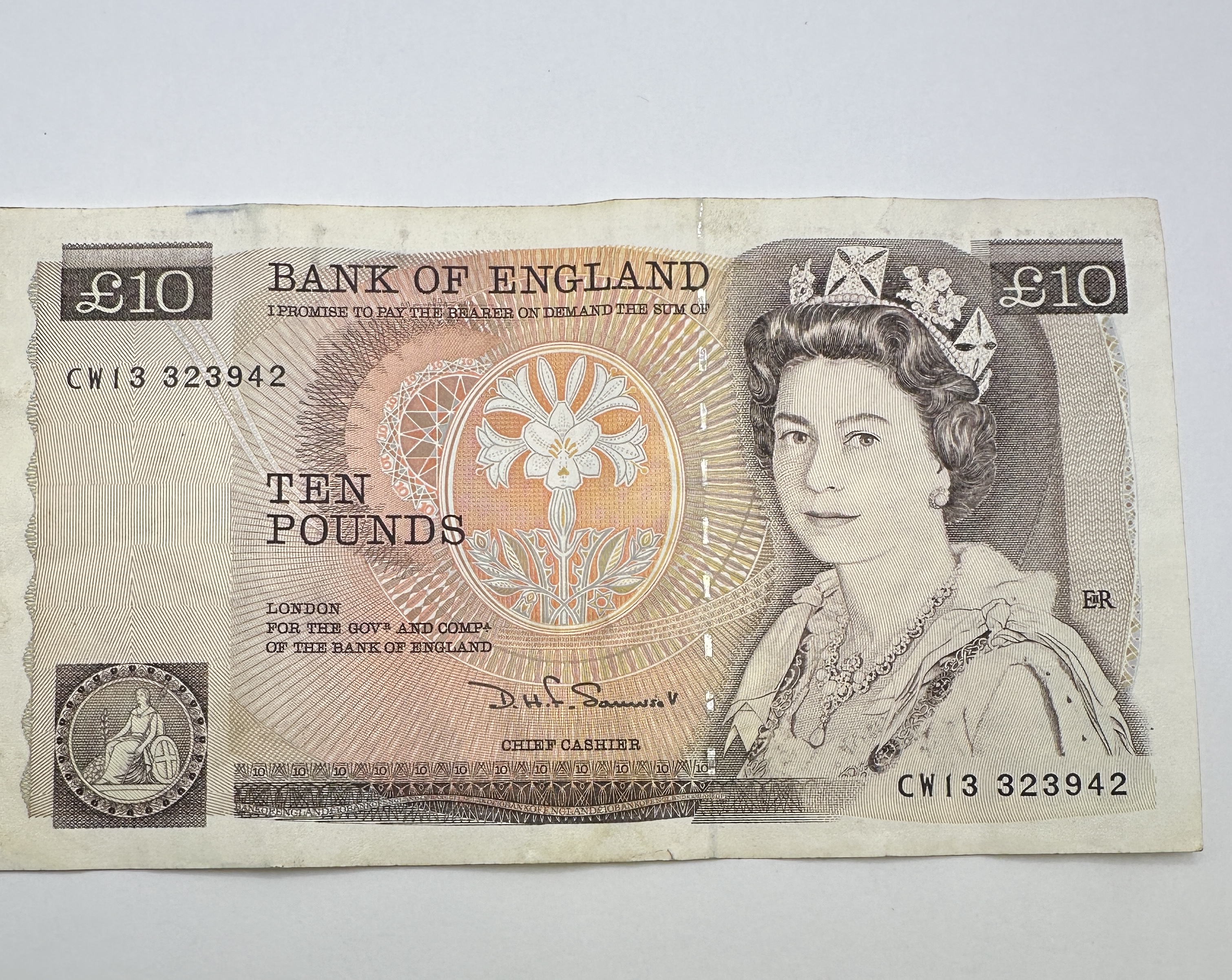 Bank of England UK Series D Ten Pound Banknote D.H.F. Somerset Signature