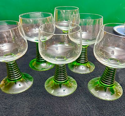 A Set of Six G. Pohl Roemer Wine Glasses with Green Beehive Stems. A set of six traditional 