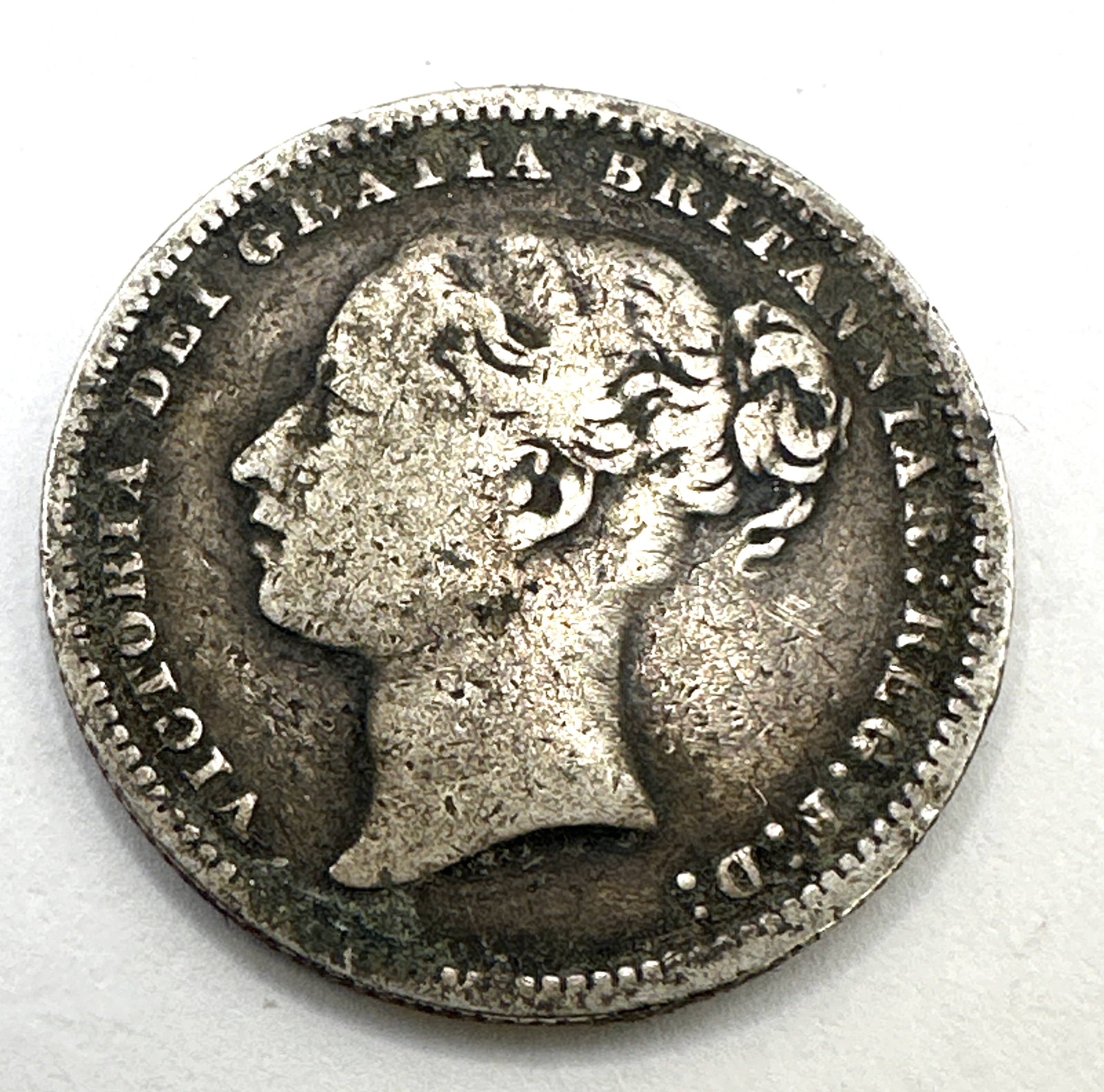 UK 1879 Victoria Young Head Silver One Shilling