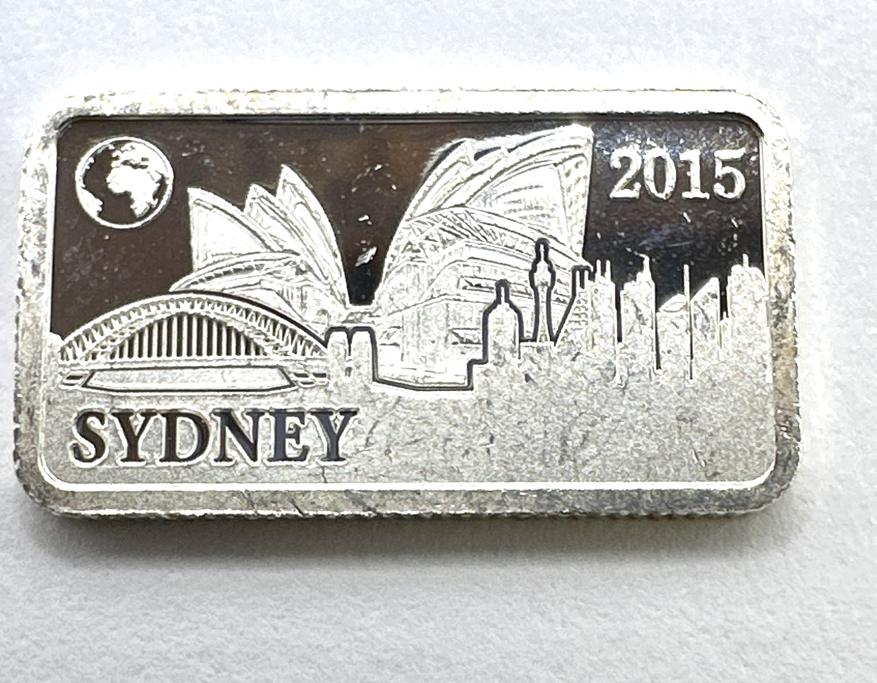 Solomon Islands 2015 Sydney Landmarks 2.5g .999 Fine Silver Half Dollar Coin