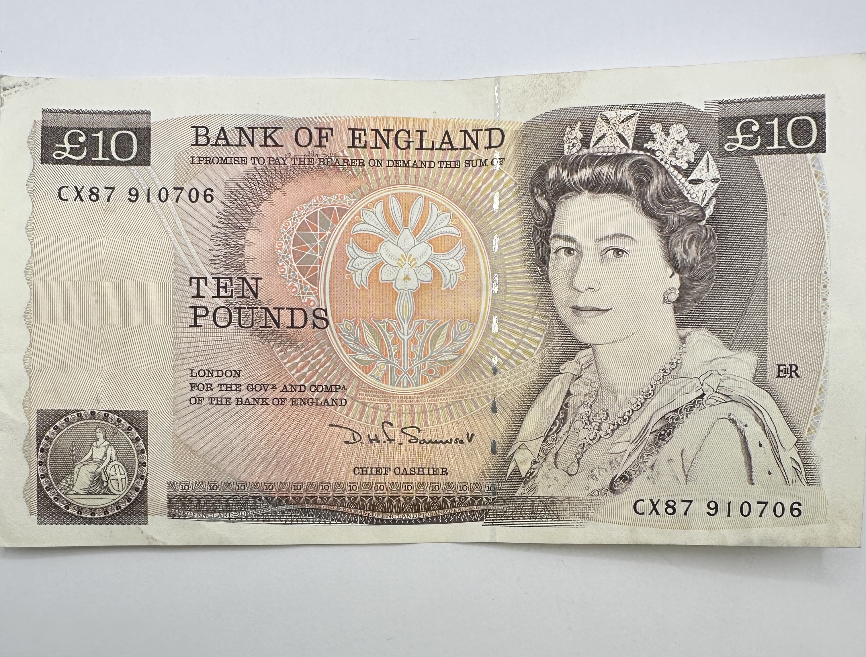 UK Bank of England Ten Pounds Series C Banknote D. H. F. Somerset Signature