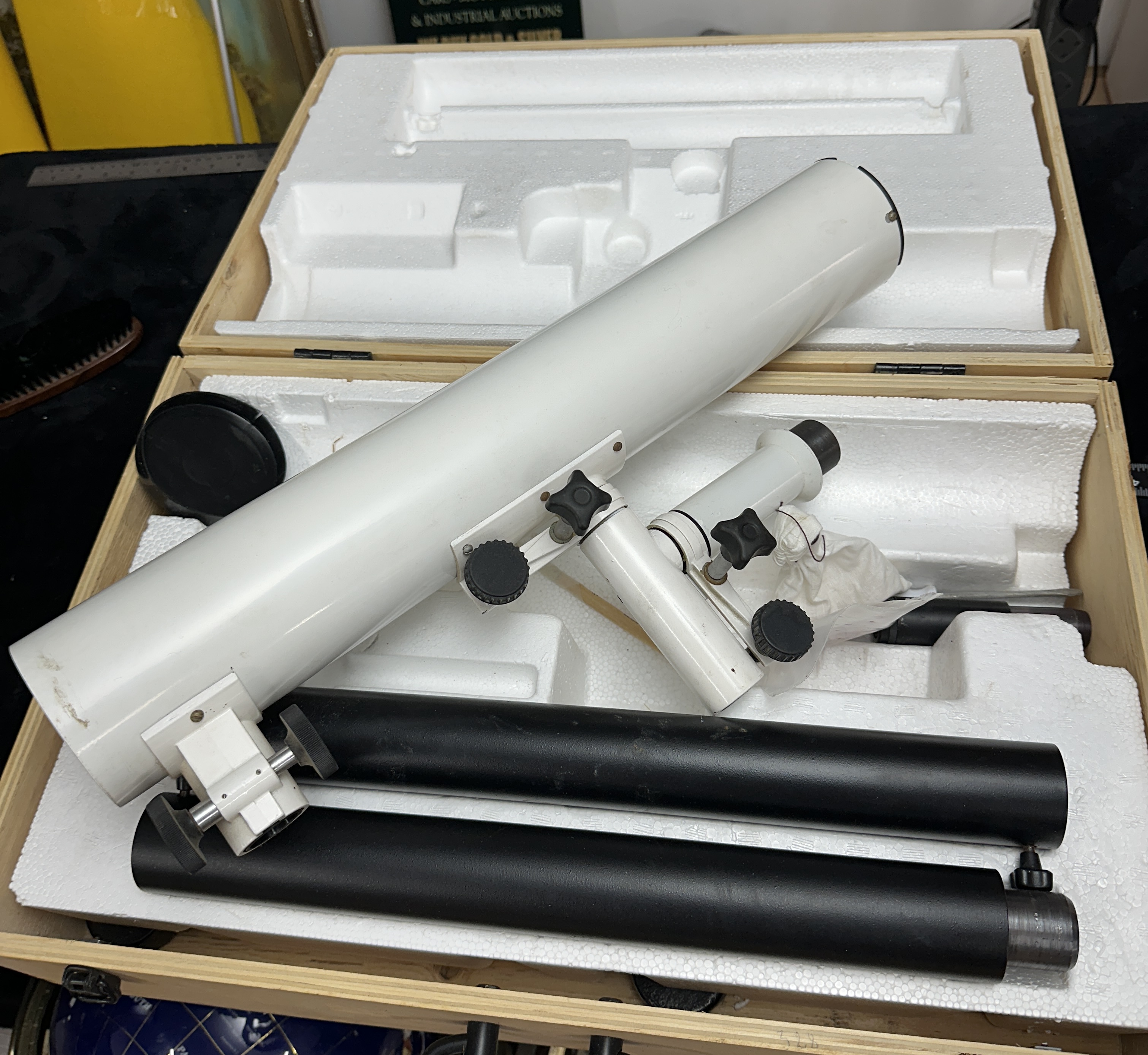 A Russian TAL-1 Amateur Astronomer Newtonian Reflector Telescope with Original Case