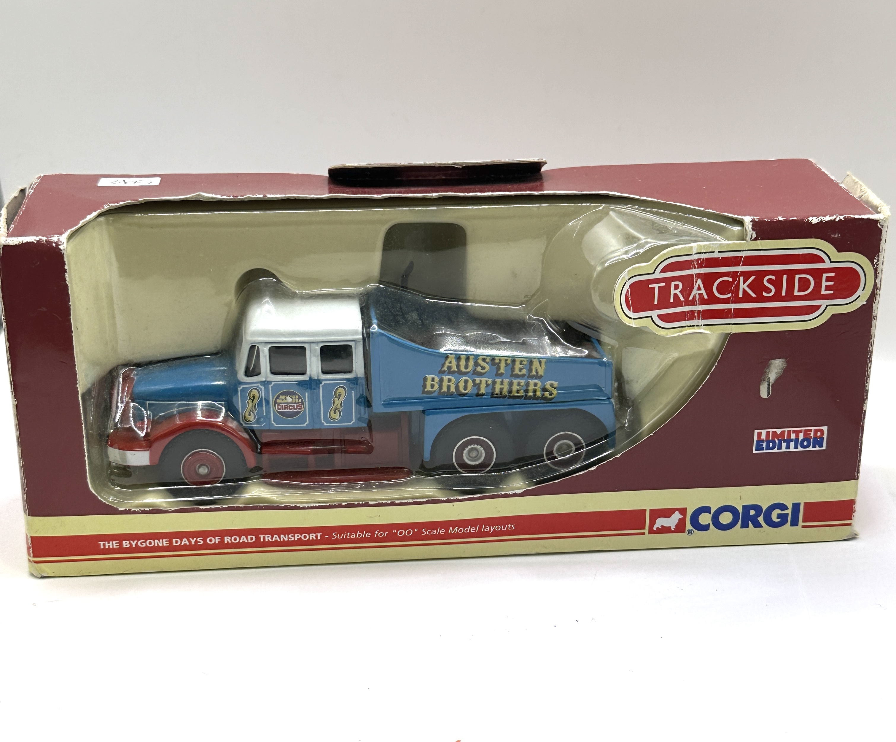 Corgi Trackside DG198005 Scammell Contractor Austen Brothers Circus Ballast Tractor