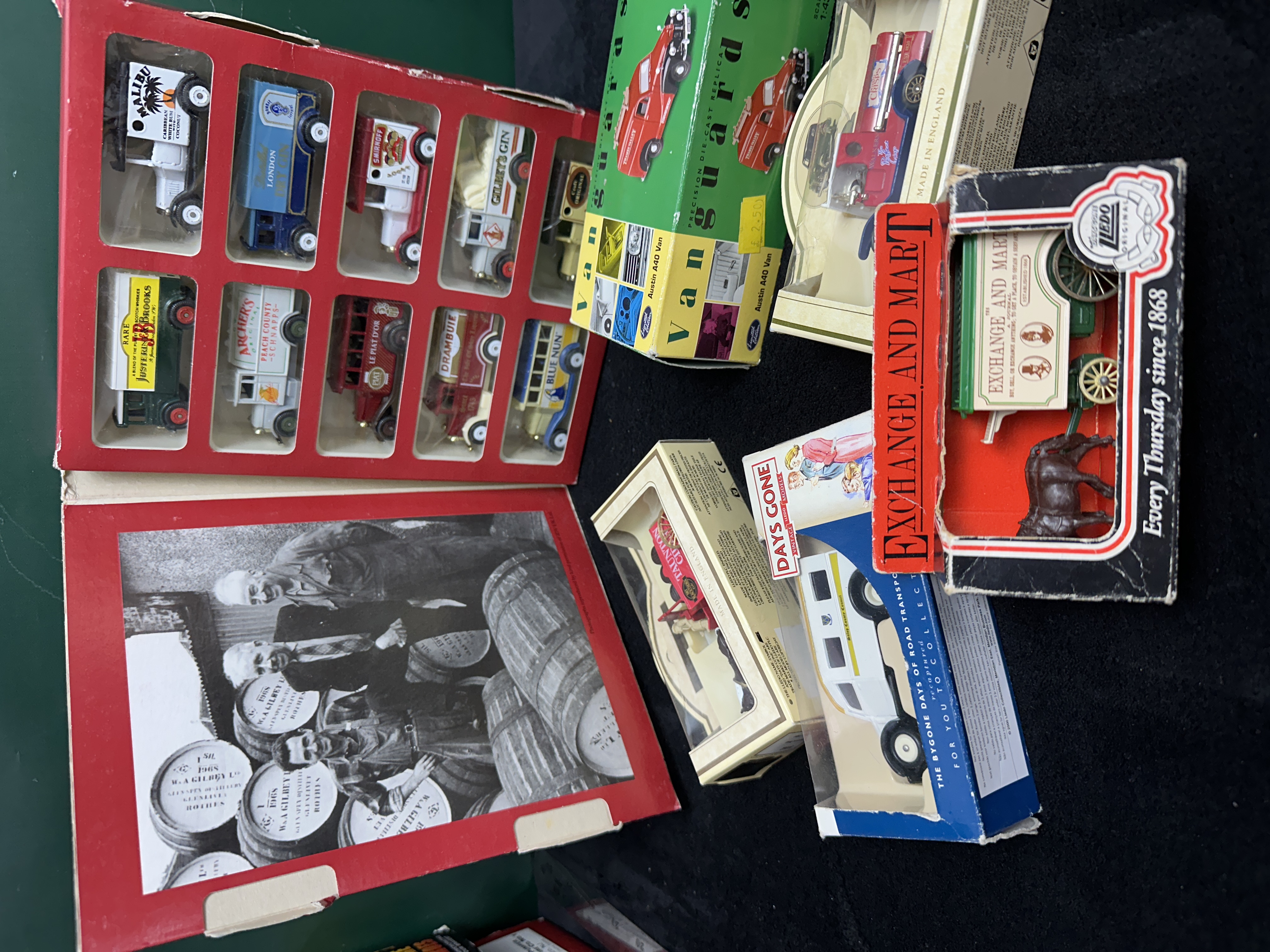 A Collection of Lledo Days Gone and Vanguards Boxed Die-Cast Model Vehicles including IDV Spirits Presentation Set
