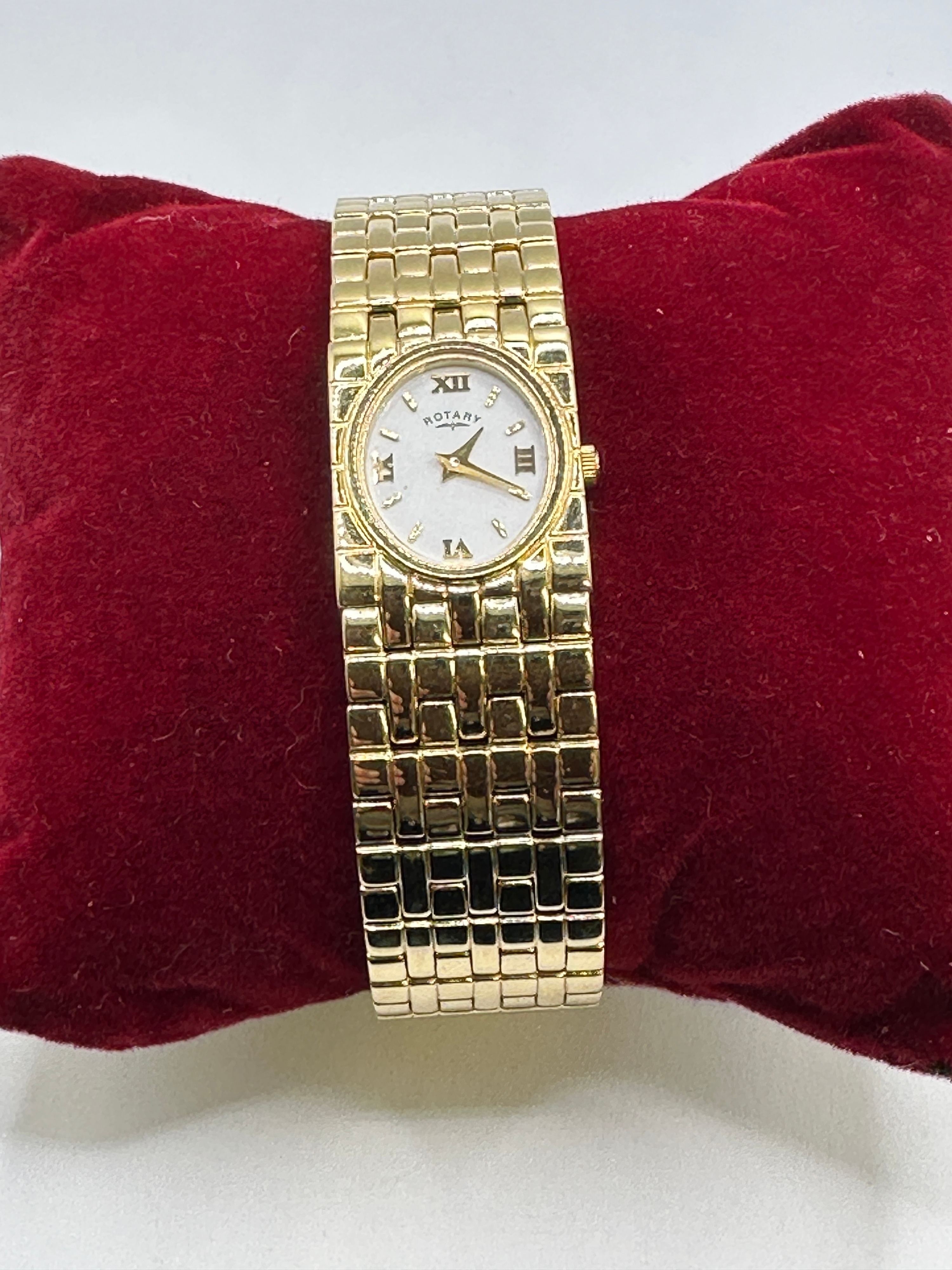 A Rotary Quartz Wristwatch, Ref 10677