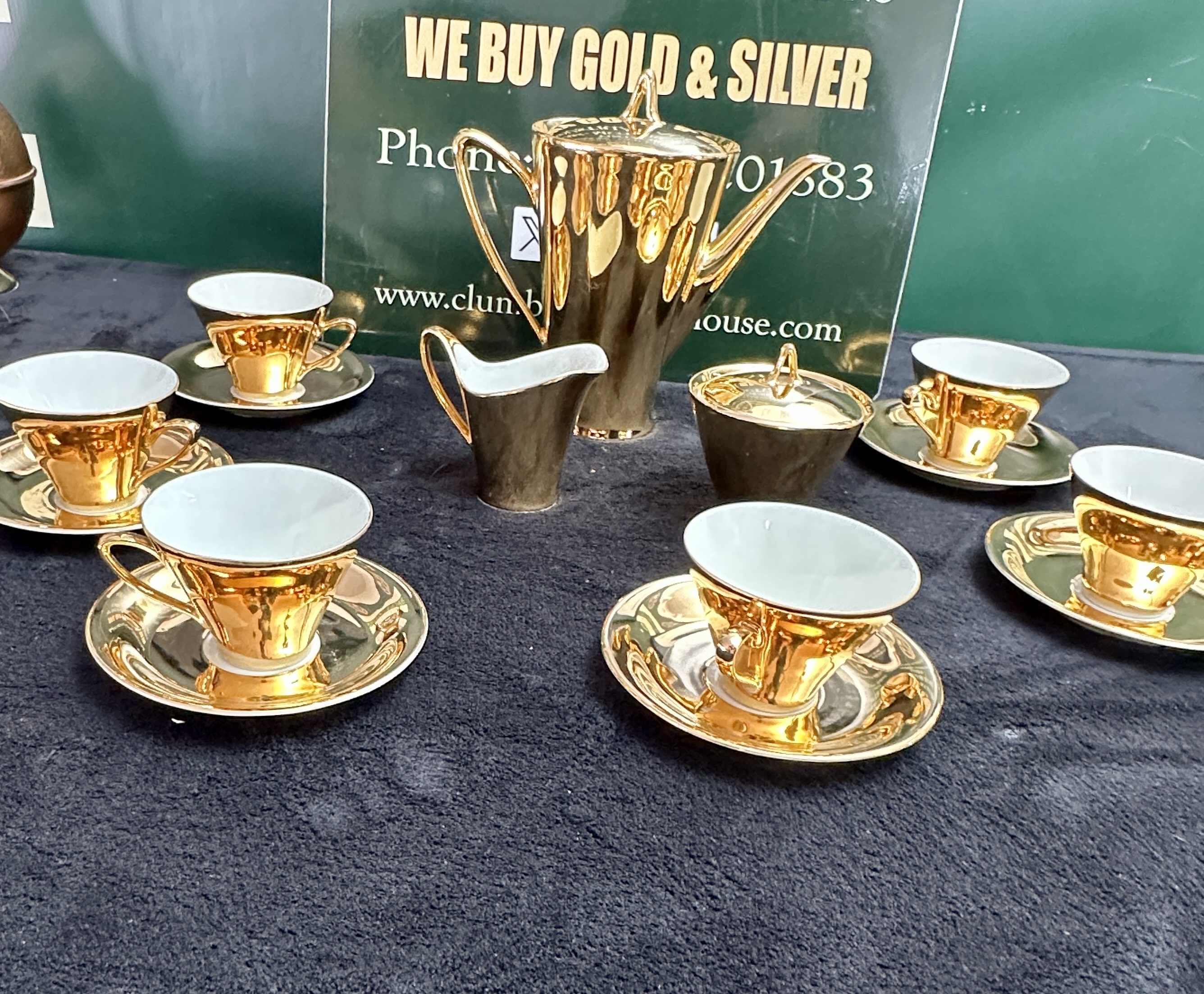 A 15-Piece Bavarian Johann Seltmann Porcelain Coffee Service