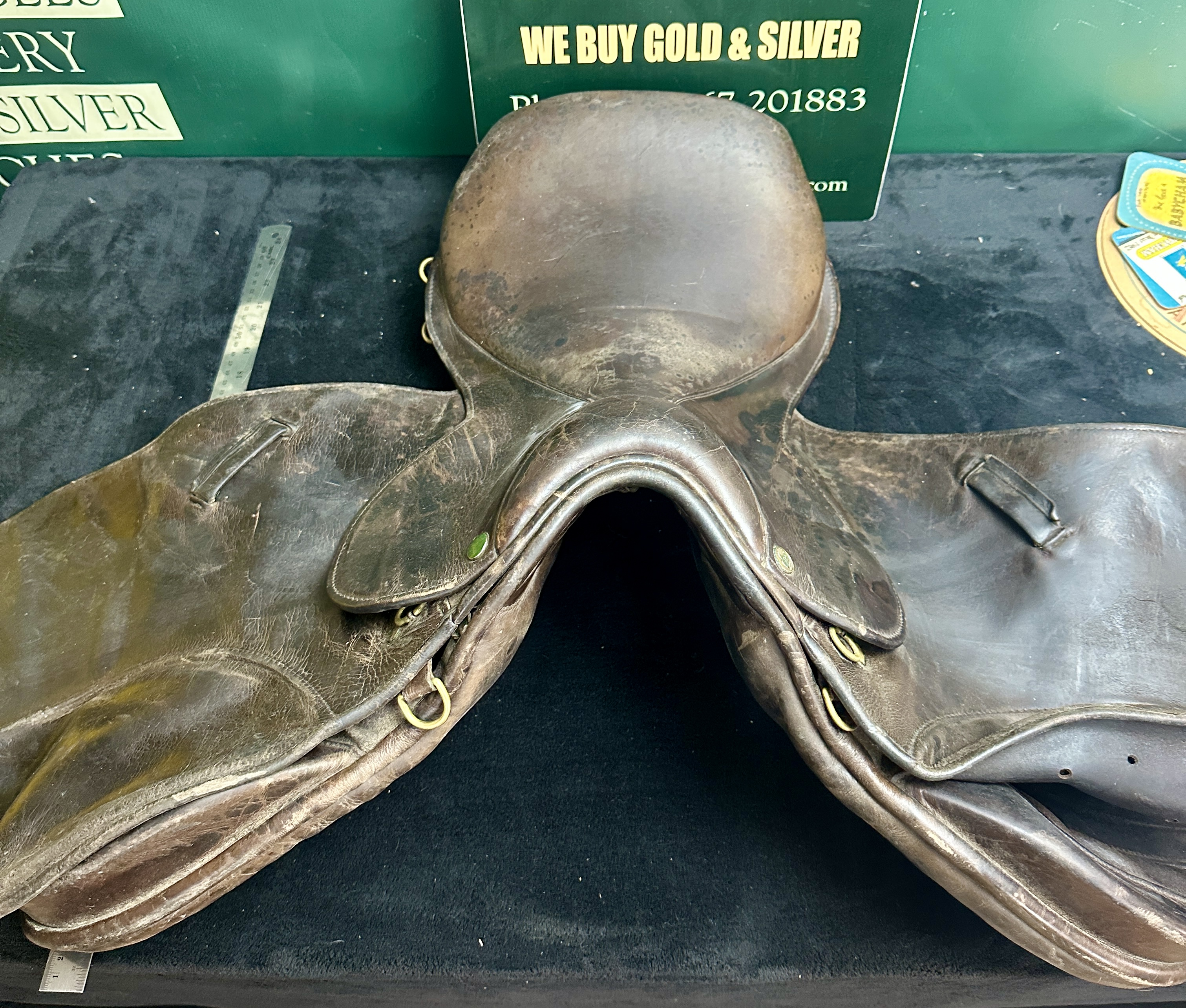 An English Ideal Leather Horse Saddle with Metal Hardware