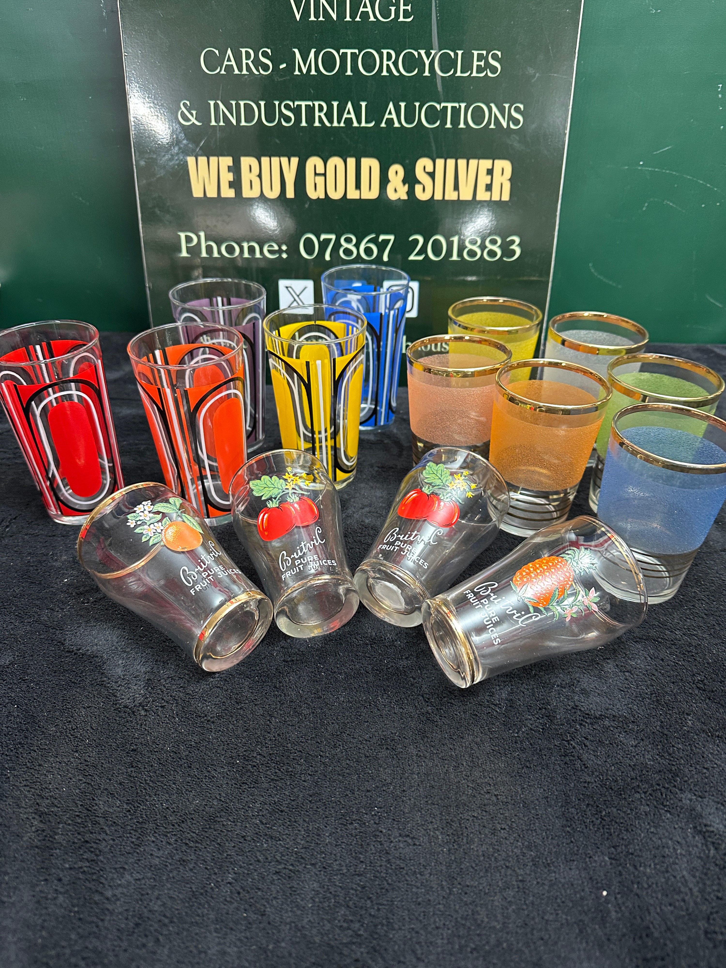 A Thirteen-Piece Group of Vintage Britvic and Geometric Tumbler Glassware