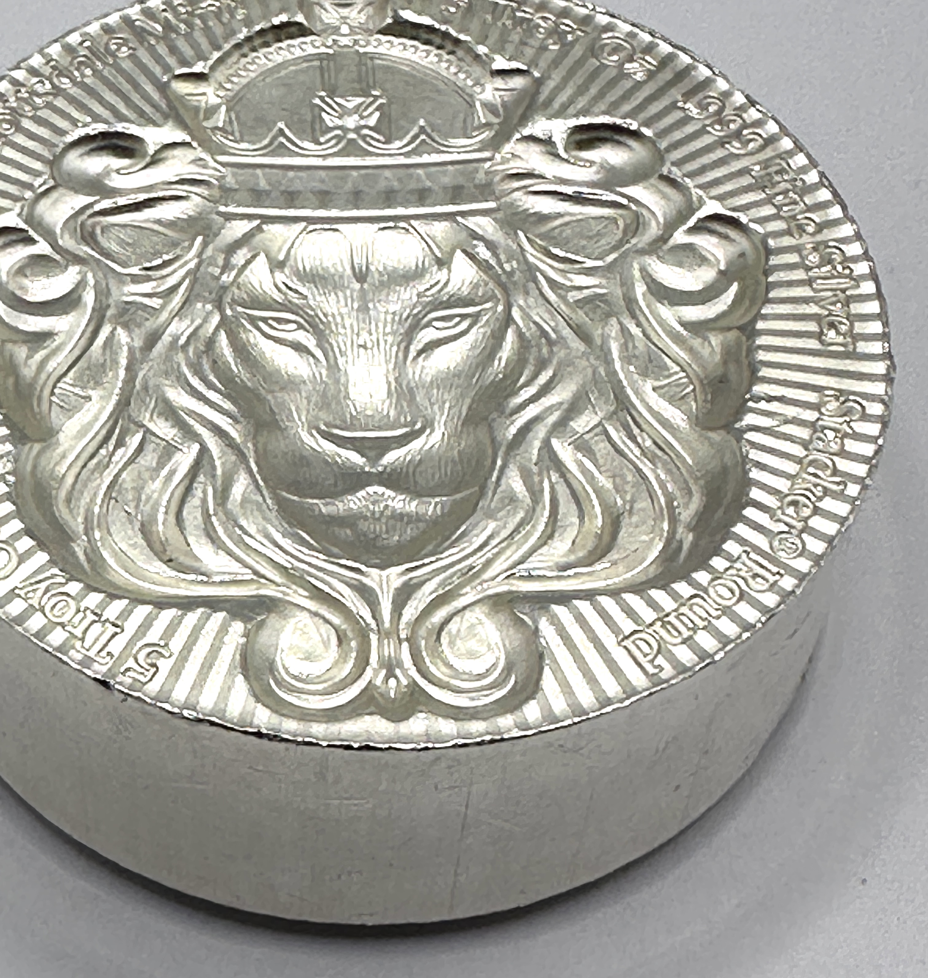 Scottsdale Mint 999 Fine Silver 5 Troy Oz Stacker Round
