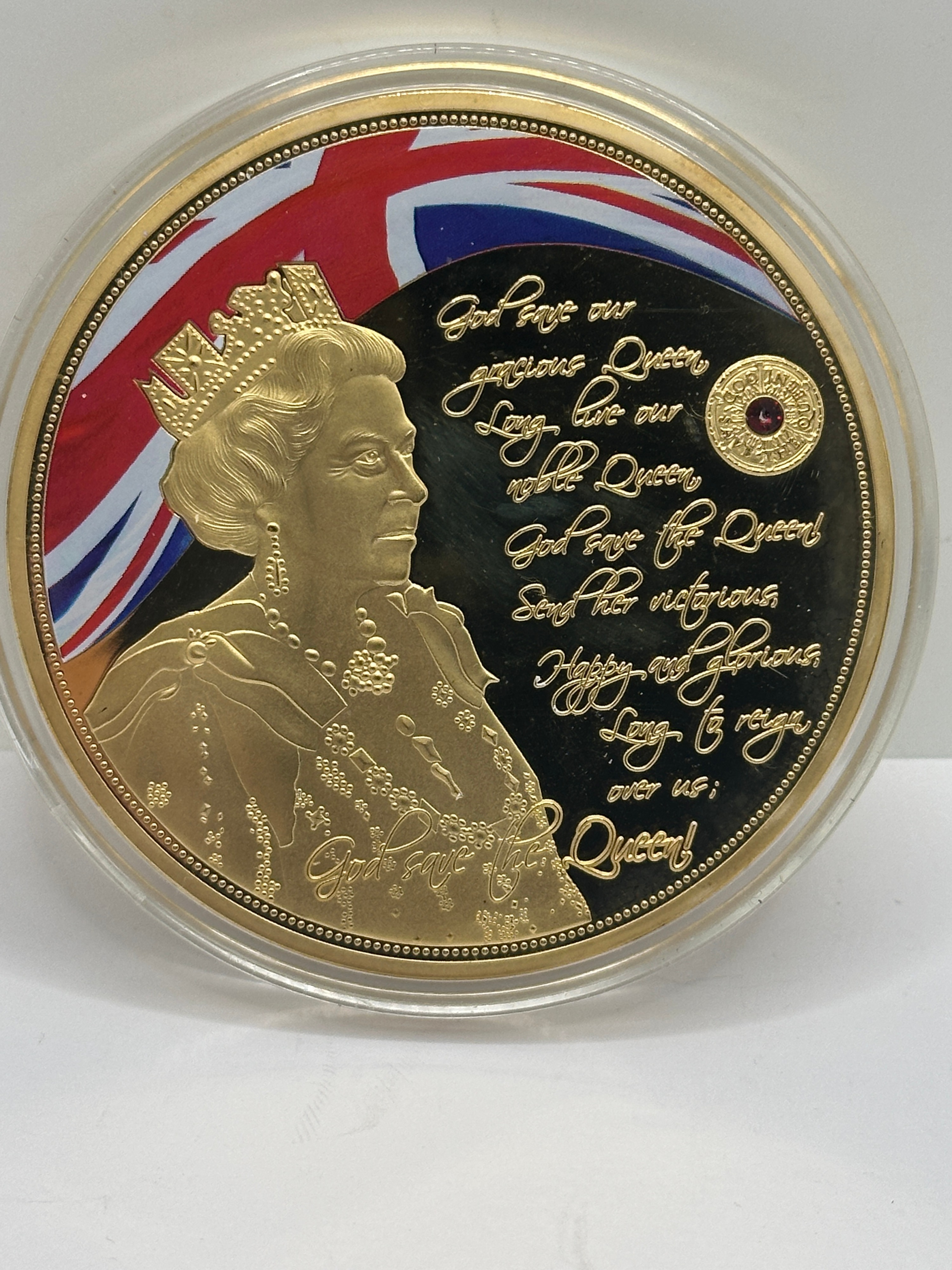 UK Elizabeth II Gold Plated Commemorative Medallion