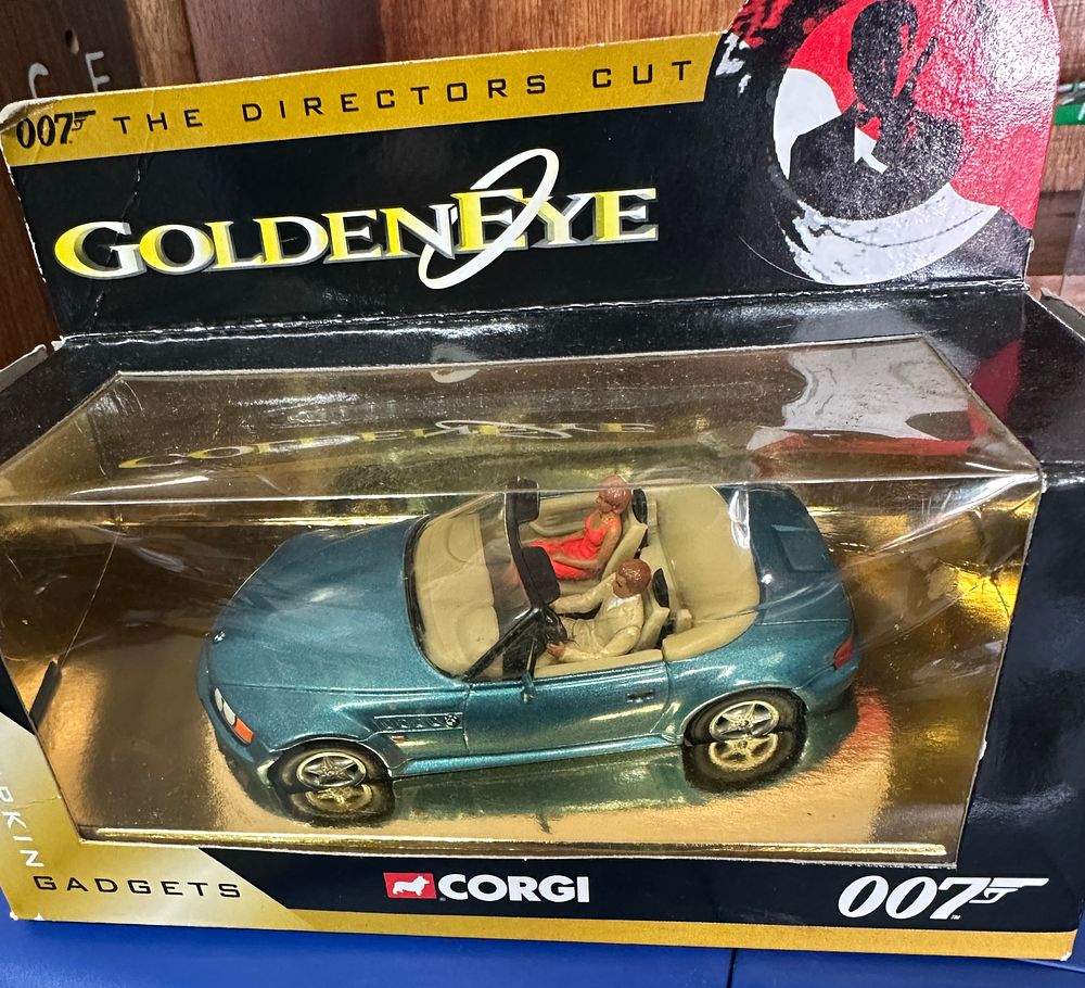 Lot 410: Corgi GoldenEye BMW Z3 Roadster, The Director's Cut