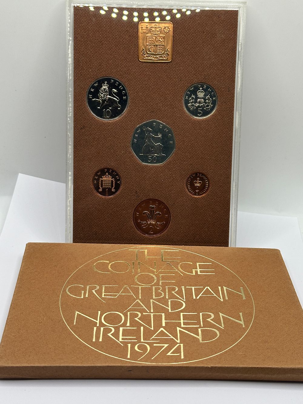 Lot 413: UK 1974 Royal Mint Proof Coin Set