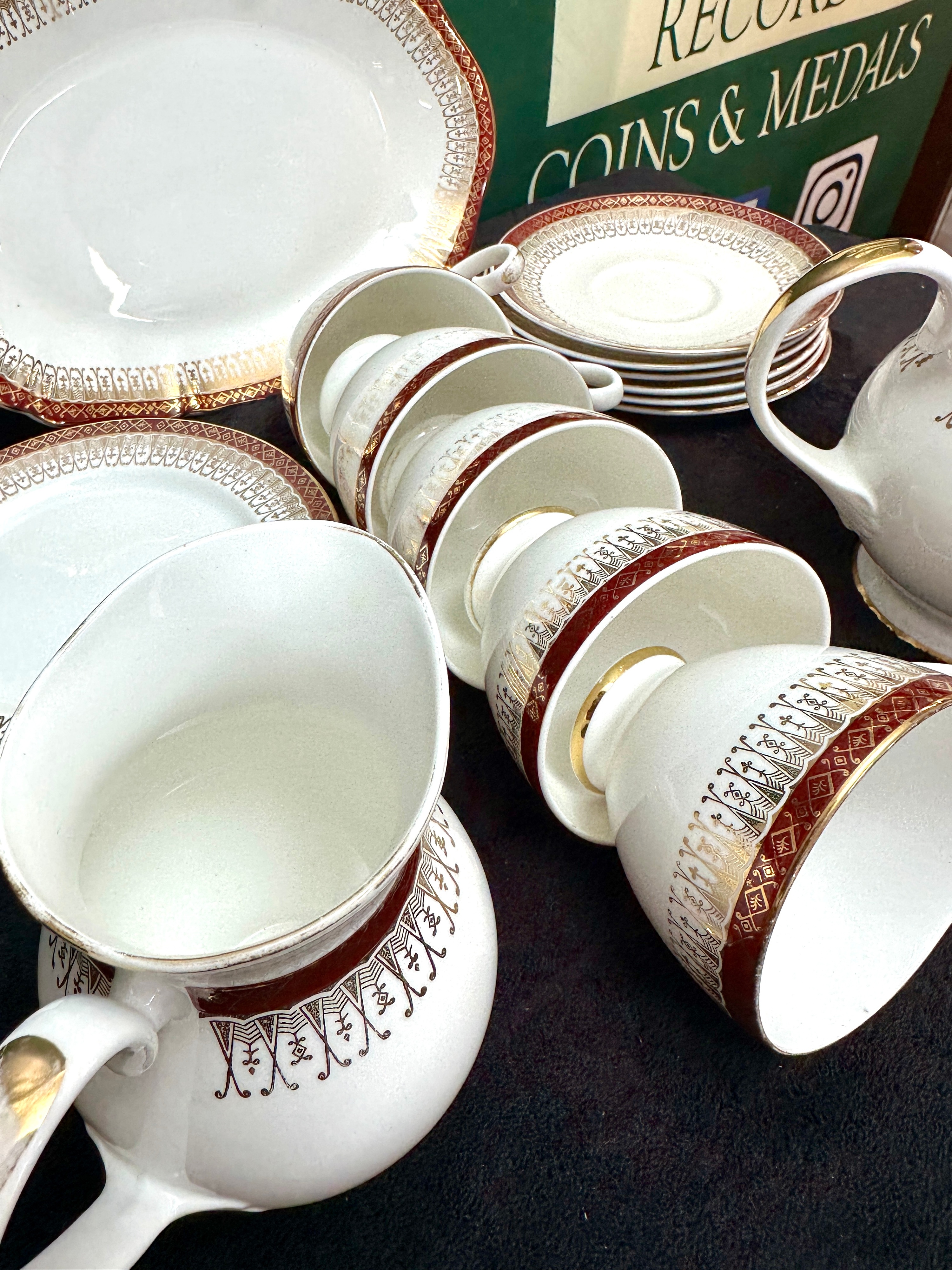 A Royal Grafton Majestic Pattern Fine Bone China Tea Service