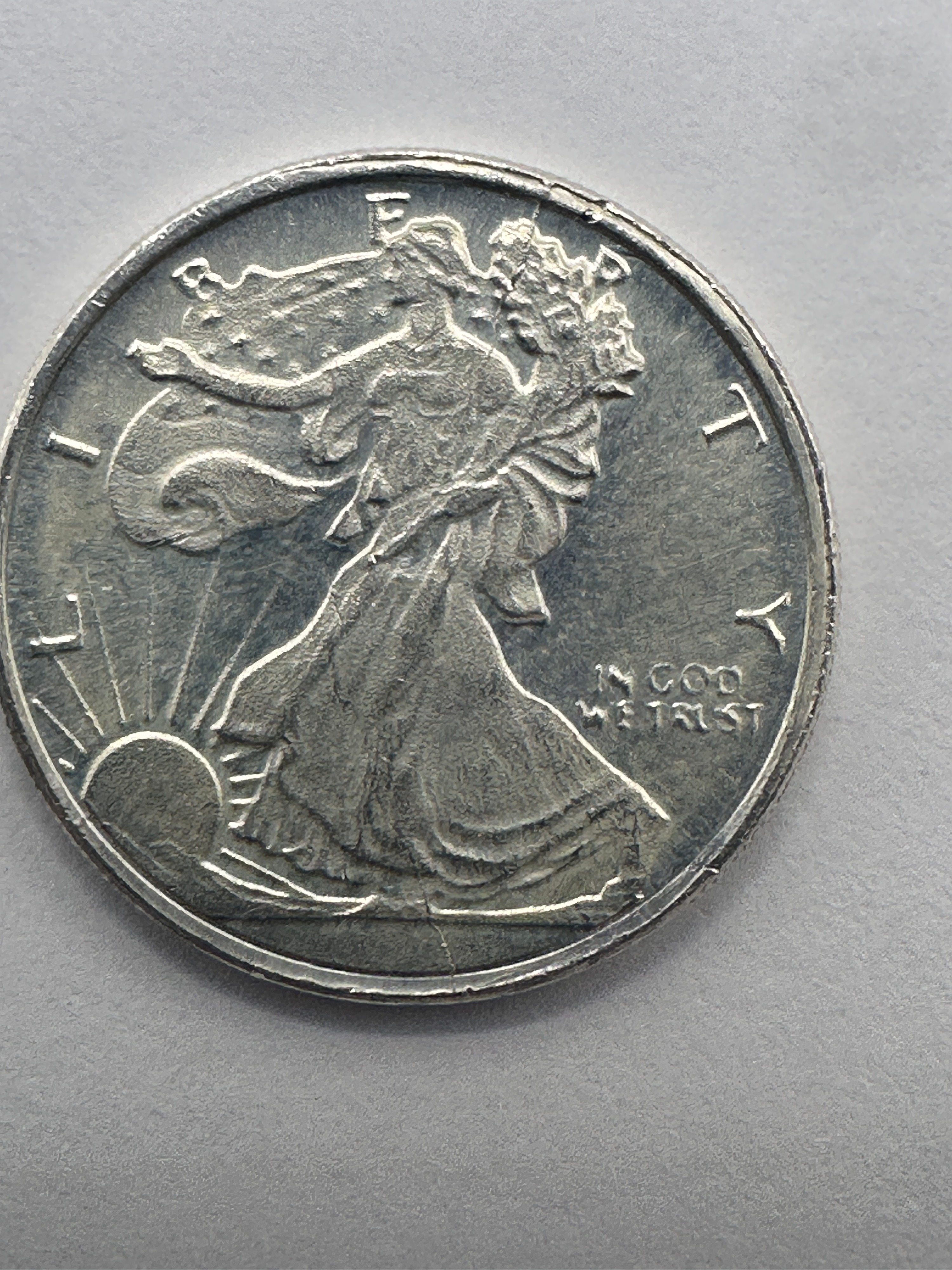 US Highland Mint .999 Fine Silver 1/10 Troy Ounce Round