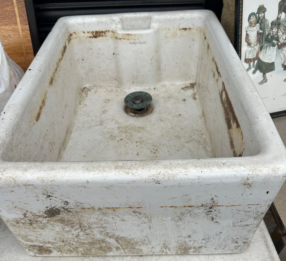 Lot 505: An Armitage Shanks Ceramic Belfast Sink with Metal Waste