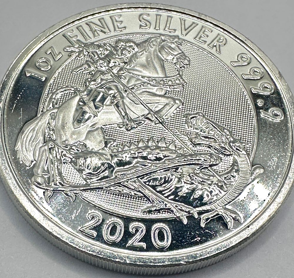 Lot 157: UK 2020 Valiant 1 oz Fine Silver 999.9 coin