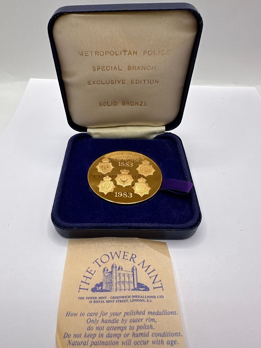 Lot 194: UK 1983 Tower Mint Metropolitan Police Special Branch Bronze Medallion