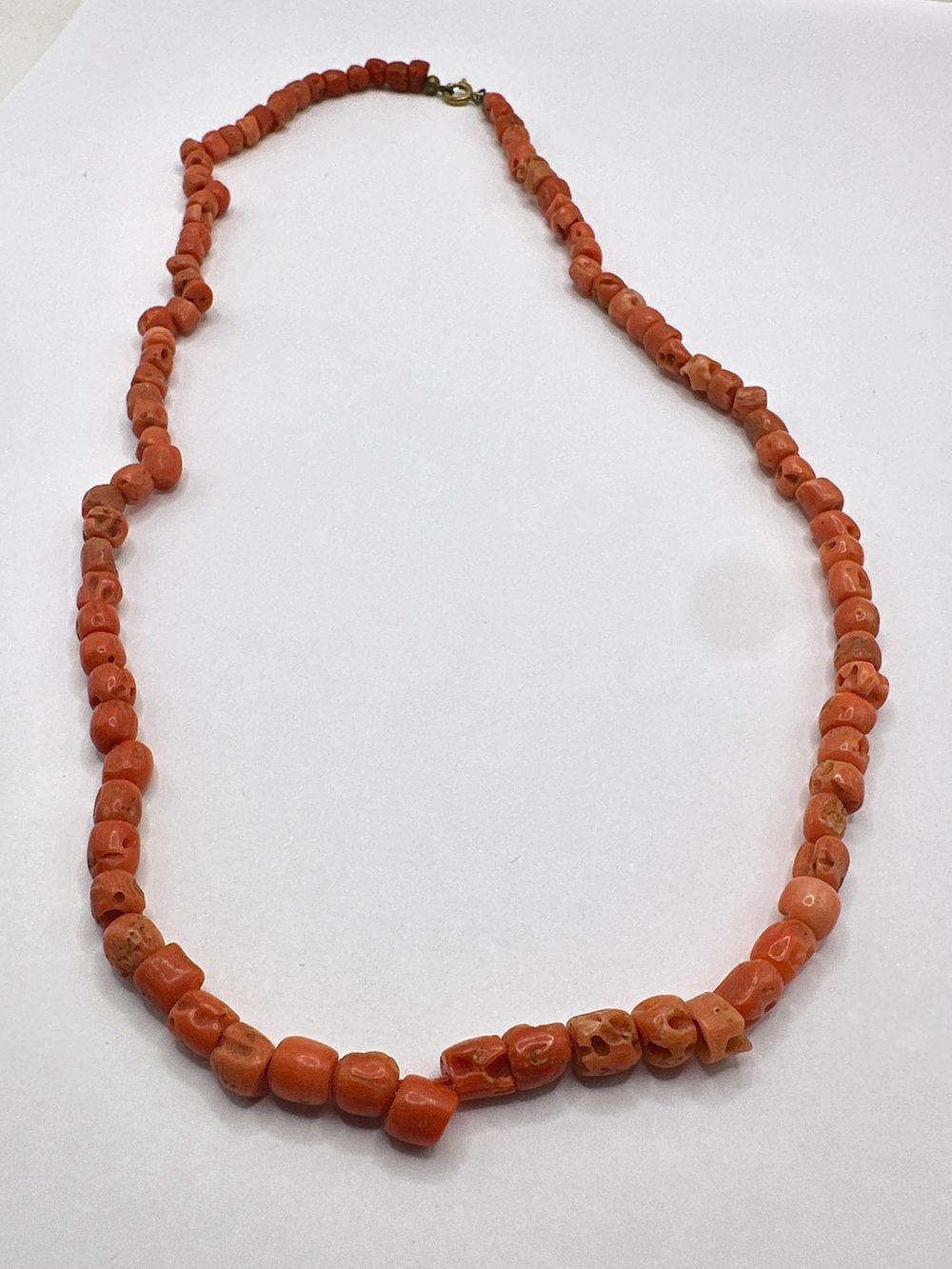 Lot 45: A Vintage Coral Bead Necklace with Graduated Irregular Beads