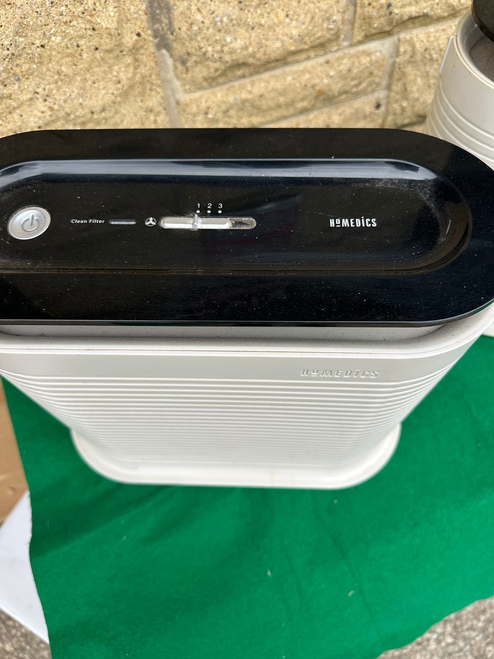 Lot 133: A Pair of HoMedics HEPA Air Purifiers