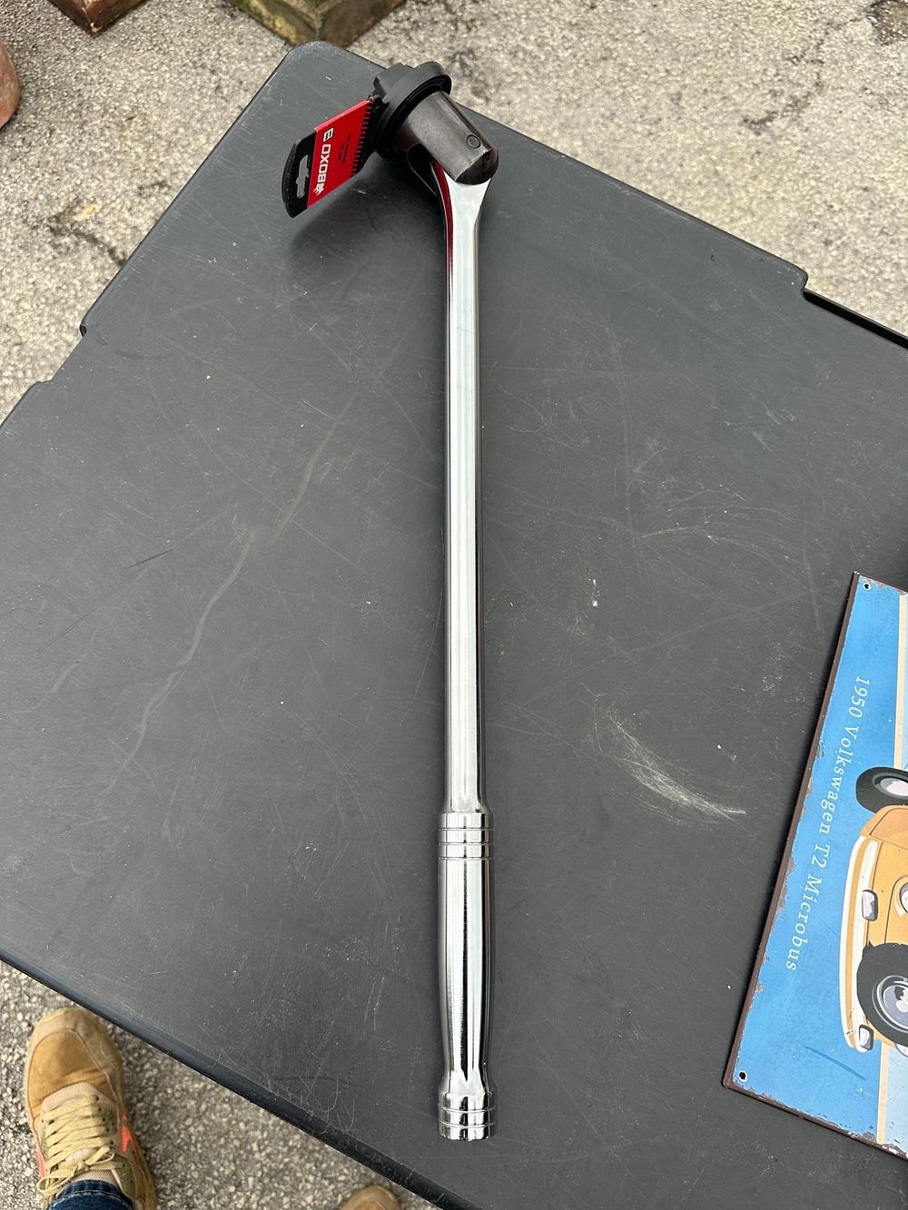 Lot 172: A Boxo SW6612-600 1/2-Inch Drive Breaker Bar