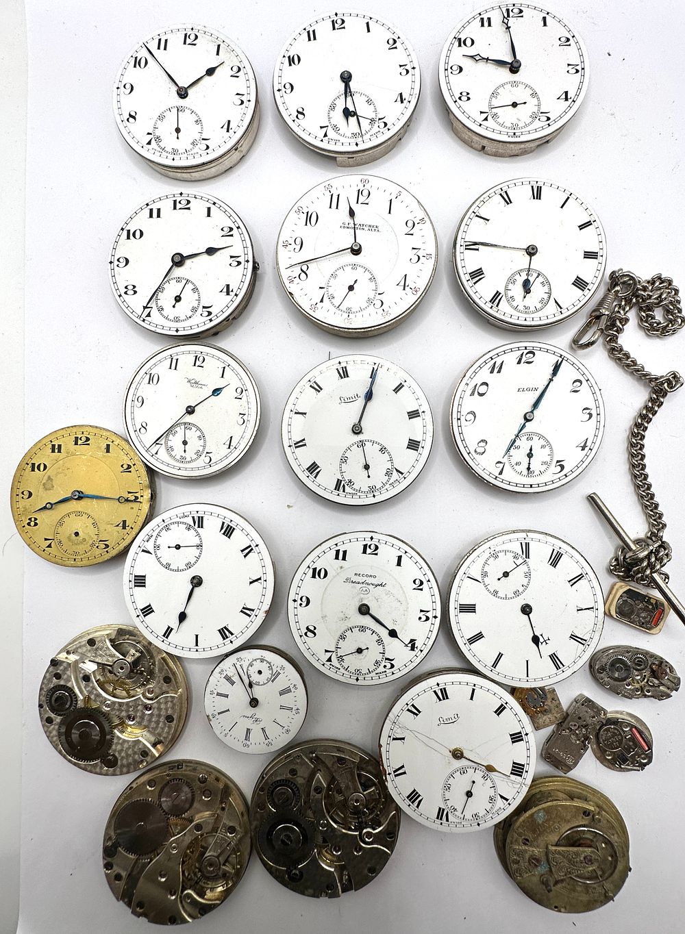 Lot 234: An Assortment of Vintage Pocket Watch and Small Watch Movements