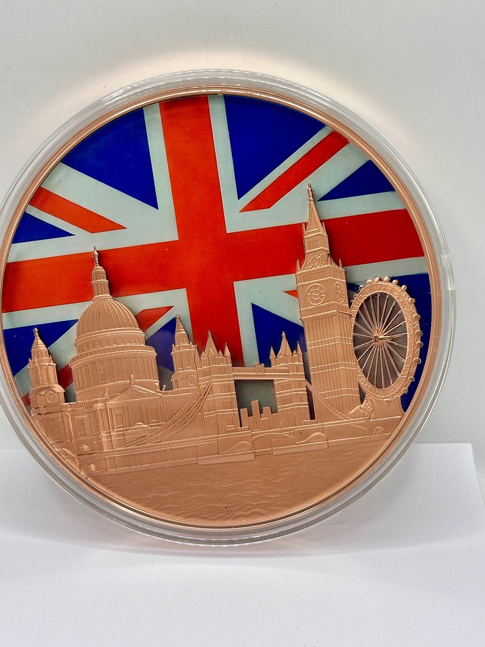 Lot 383: UK, TBL Mint, 1 Kilo Fine Copper Round, London Cityscapes