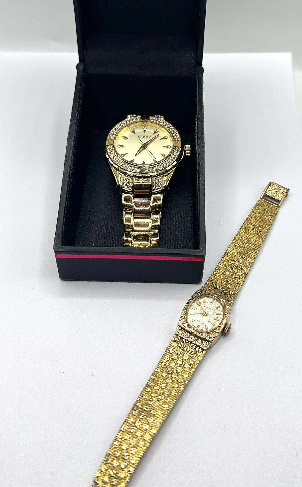 Lot 167: Two Ladies Wristwatches, Seksy and Everite