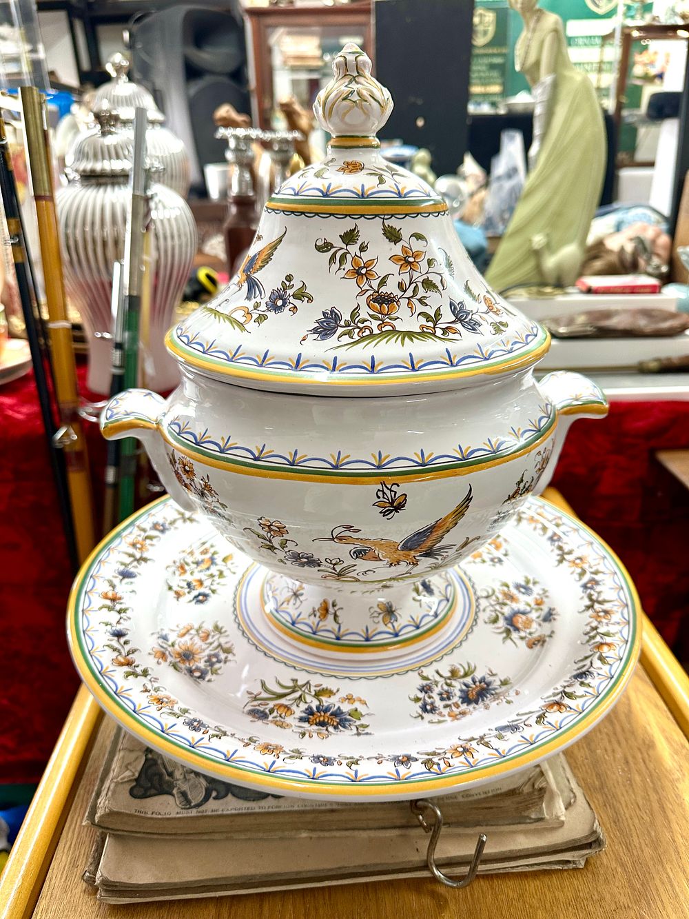 Lot 196: A Moustiers Faience Lidded Soup Tureen and Underplate