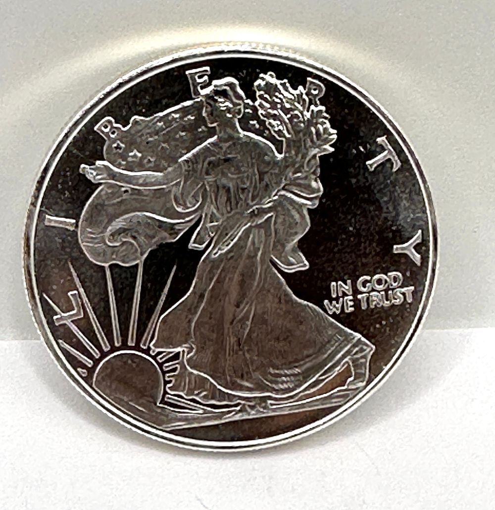 Lot 276: HM Walking Liberty .999 Fine Silver Round, 0.5 oz t