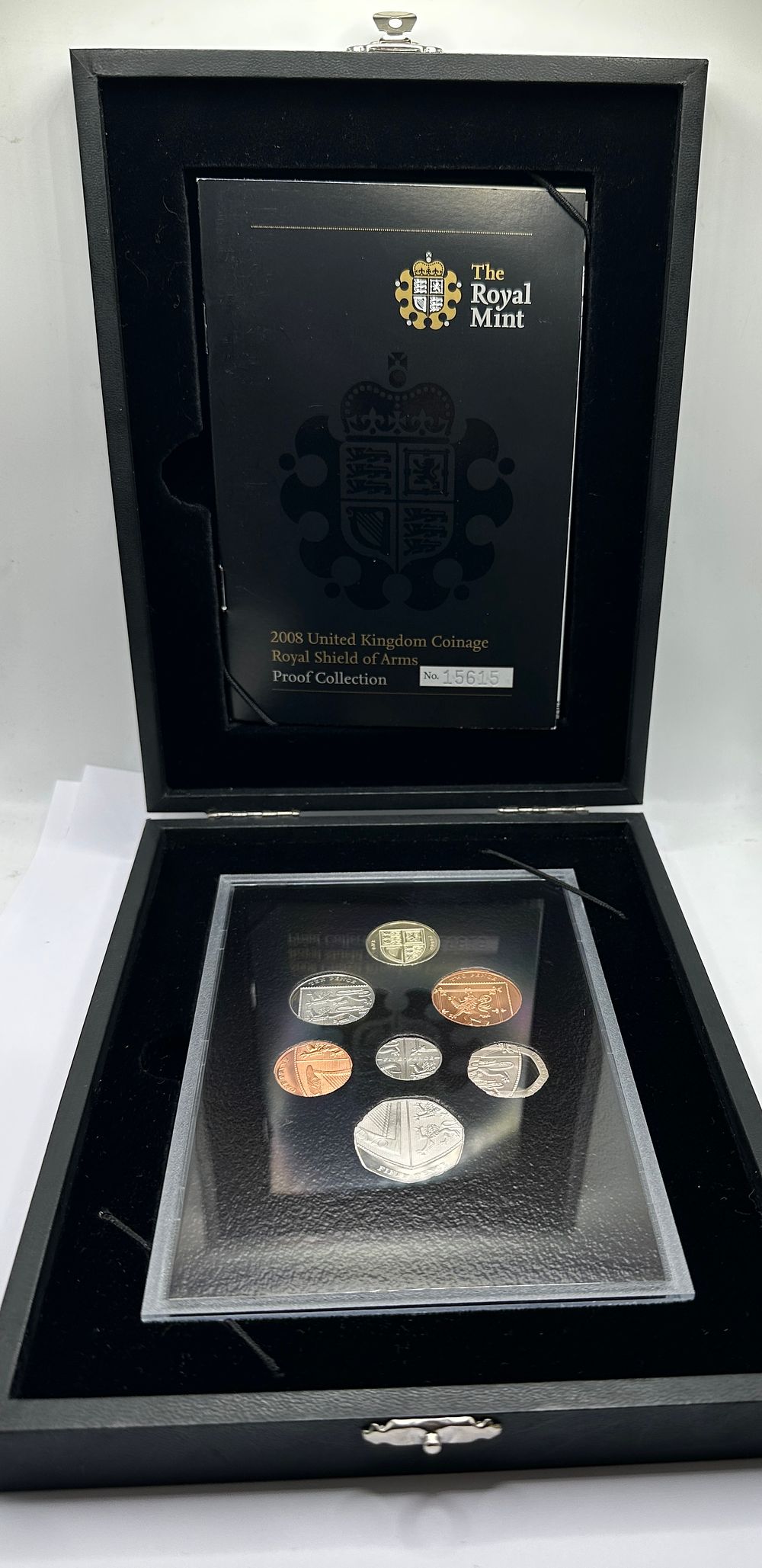 Lot 1: UK 2008 Royal Shield of Arms Proof Coin Set