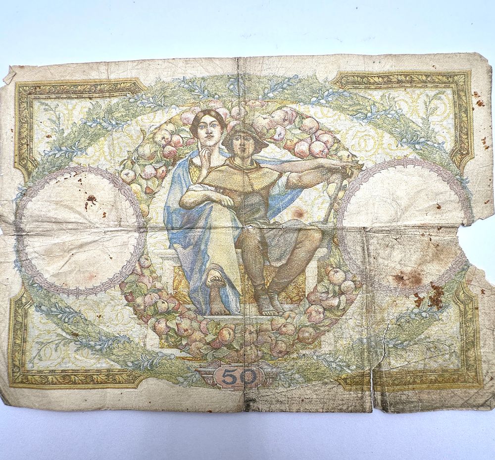 Lot 35: A FR 1934 Banque de France 50 Francs Banknote
