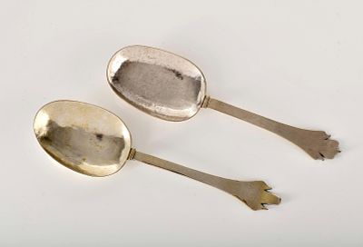 Two spoons. silver and 854/1000 silver scalloped handles Portuguese 17th/18th C. Signs of use 
