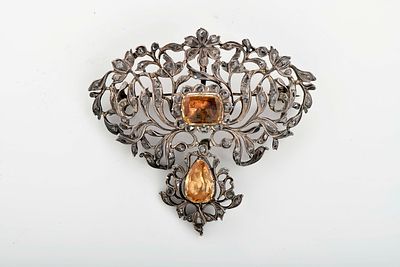 A "Bow" pendant. silver set with topaz and rose-cut diamonds Portuguese 18th C. 