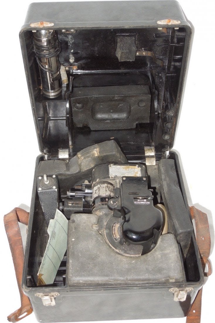 Lot 46: WWII Army Air USN Bendix Air Navigation Bubble Sextant