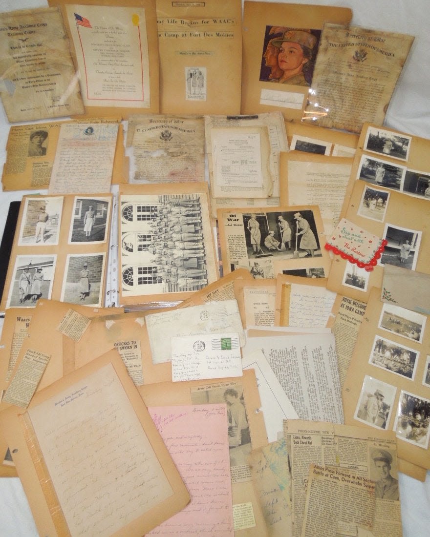Lot 132: WWII WAAC WAC Womens Army Auxiliary Corps Officer Group
