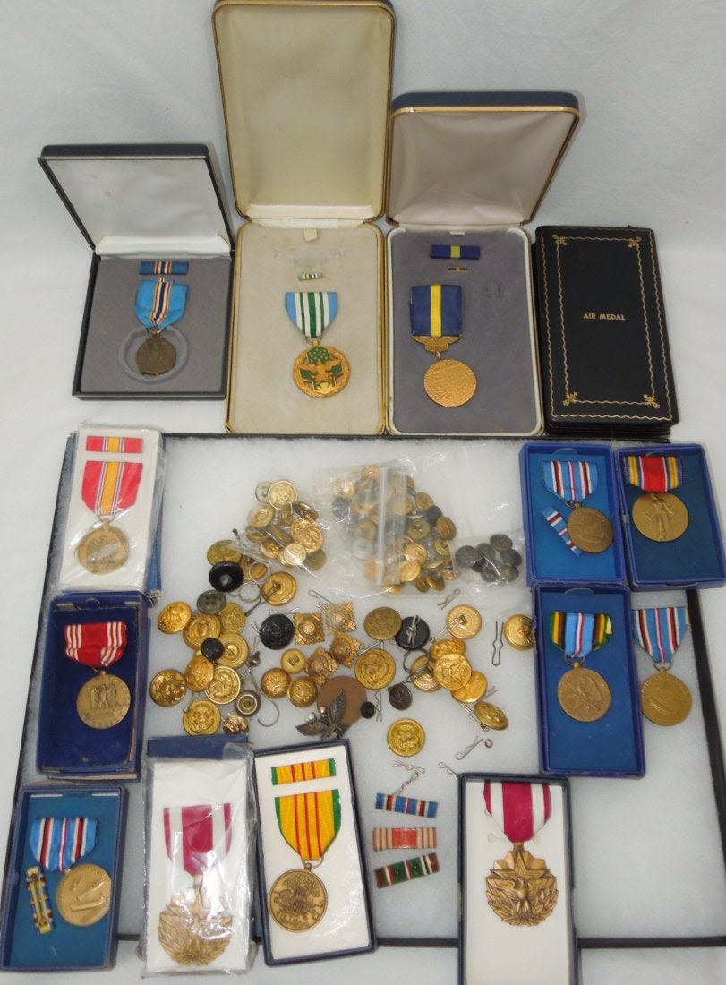 Lot 263C: WWII - Vietnam US Army Military Medals & Buttons Lot