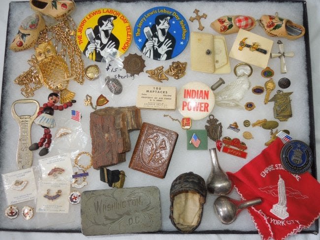 Lot 342: Vintage Pins, Souvenirs, Hankie, Buttons Ephemera Lot