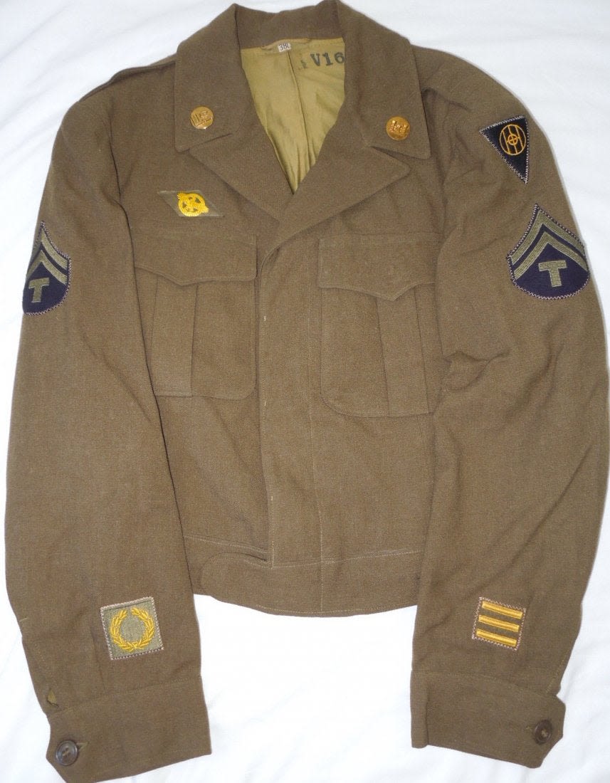 Lot 158: WWII US Army 83rd Infantry Division Engineer Uniform
