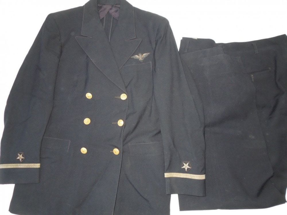 Lot 182: WWII US Naval Aviator Named Bullion Wings Jacket