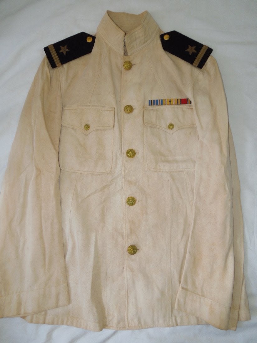 Lot 201: WWII US Navy Ensign Pacific White Choker Uniform